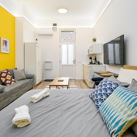 Stylish Yellow Suite In The Heart Of Budapest Eksteriør billede