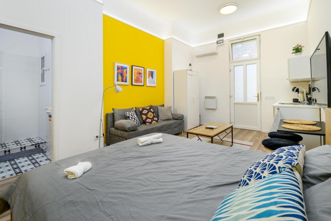 Stylish Yellow Suite In The Heart Of Budapest Eksteriør billede